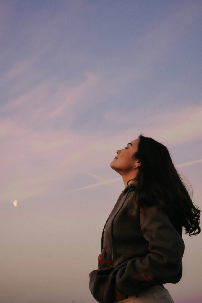 woman looking at the sky